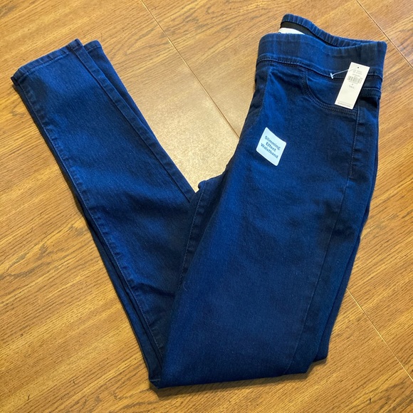 Old Navy Denim - Old Navy Women’s Jeggings.